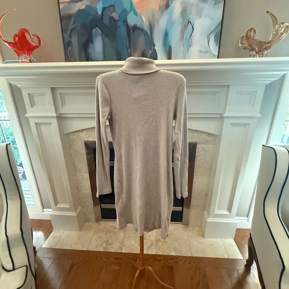 Old Navy Size M Women’s Turtleneck Sweater Dress